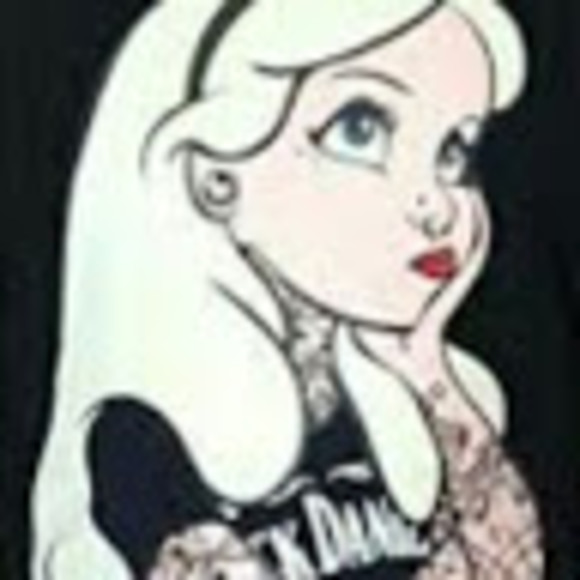 Meet your Posher, Tina - Picture 1 of 1